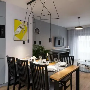 https://exclusive-apartment-solna-1.krakowhotelspoland.com